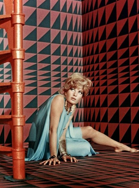 Monica Vitti - Modesty Blaise - Z filmu