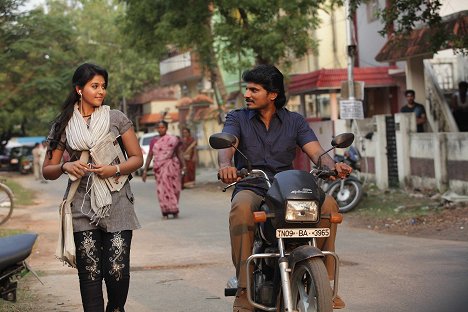 Anjali, Dileepan - Vathikuchi - De la película