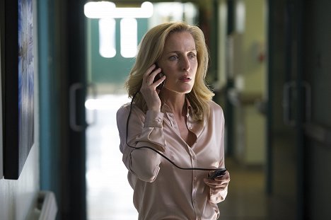 Gillian Anderson - The Fall - The Vast Abyss - Photos