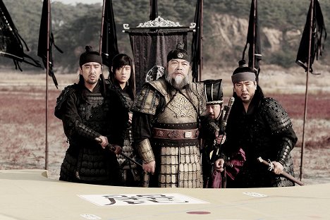 Seung-ryong Ryoo, Ha-neul Kang, Won-jong Lee, Je-moon Yoon - Pyongyangsong - Z filmu