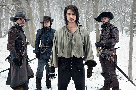 Santiago Cabrera, Tom Burke, Luke Pasqualino, Howard Charles - A muskétások - Promóció fotók