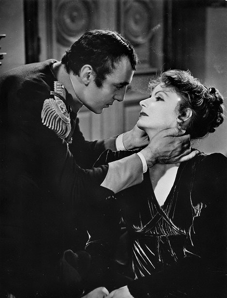 Charles Boyer, Greta Garbo - Conquest - Photos
