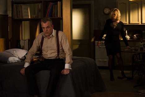 Danny Huston, Jessica Lange - American Horror Story - Mrtví - Z filmu