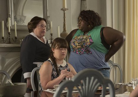Kathy Bates, Jamie Brewer, Gabourey Sidibe - American Horror Story - The Replacements - Photos