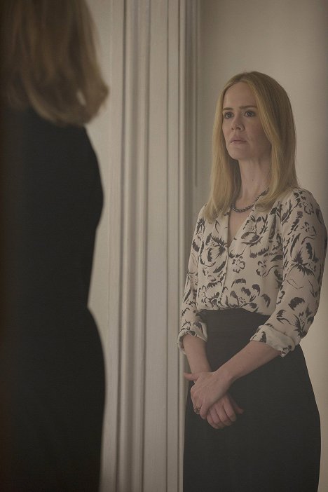 Sarah Paulson - American Horror Story - The Replacements - Photos