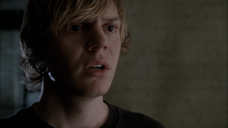 Evan Peters - American Horror Story - Pilot - Z filmu