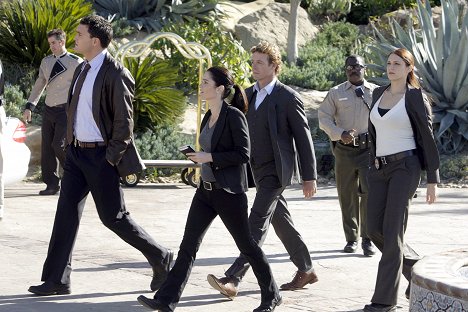 Owain Yeoman, Robin Tunney, Simon Baker, Amanda Righetti - The Mentalist - Crimson Casanova - Kuvat elokuvasta