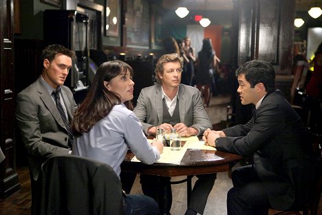 Owain Yeoman, Robin Tunney, Simon Baker, Tim Kang - The Mentalist - Kein einziges Wort - Filmfotos