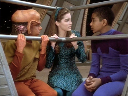 Aron Eisenberg, Gina Philips, Cirroc Lofton - Star Trek: Deep Space Nine - The Storyteller - Photos