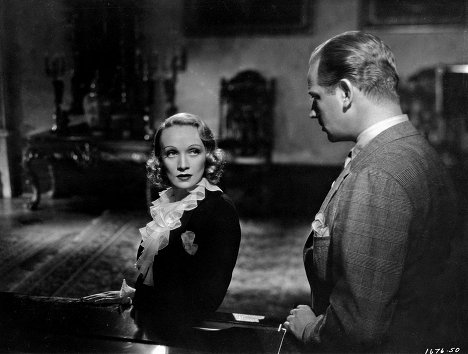 Marlene Dietrich, Melvyn Douglas - Ángel - De la película