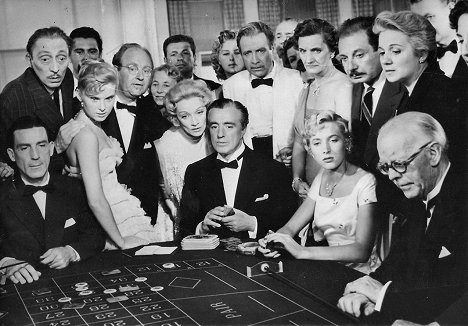 Mischa Auer, Natalie Trundy, Vittorio De Sica, Marlene Dietrich - Une histoire de Monte Carlo - Film