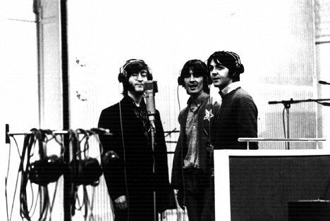 John Lennon, George Harrison, Paul McCartney - The Beatles: Lady Madonna - Photos