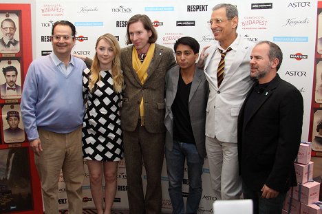 Saoirse Ronan, Wes Anderson, Tony Revolori, Jeff Goldblum - Grandhotel Budapešť - Z akcií