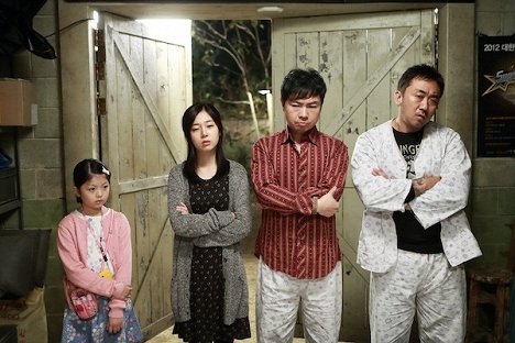 Jin-hee Baek, Won-hee Lim, Dong-seok Ma - Ddeugeowoon annyeong - Z filmu