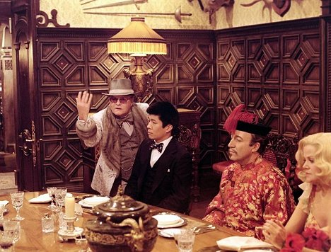 Truman Capote, Richard Narita, Peter Sellers, Eileen Brennan - Meghívás egy gyilkos vacsorára - Filmfotók