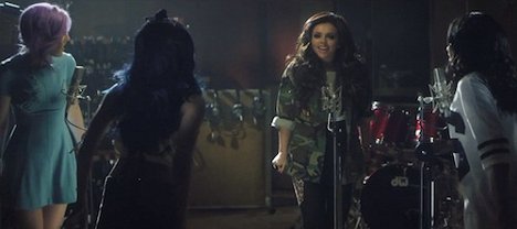 Perrie Edwards, Jade Thirlwall, Jesy Nelson, Leigh-Anne Pinnock - Little Mix - Change Your Life - Film
