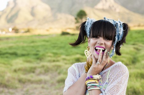 Lily Allen - Lily Allen - Air Balloon - Film