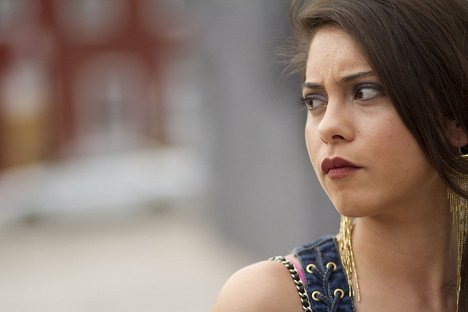 Rosa Salazar - Jamesy Boy - Photos