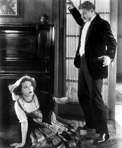 Alla Nazimova, Alan Hale - A Doll's House - Filmfotos