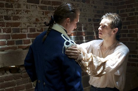 Seth Numrich, Jamie Bell - TURN - Pilot - Photos