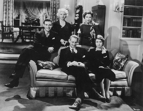 Tom Brown, Mary Carlisle, Lionel Barrymore, Mae Clarke, Fay Bainter - This Side of Heaven - Filmfotos