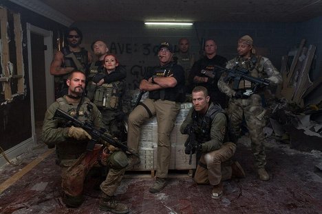 Josh Holloway, Joe Manganiello, Sam Worthington, Mireille Enos, Arnold Schwarzenegger, Kevin Vance, Max Martini, Terrence Howard - Sabotage - Dreharbeiten