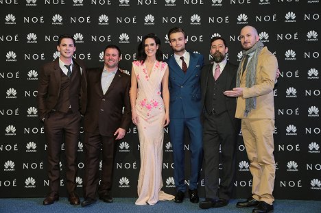 Logan Lerman, Scott Franklin, Jennifer Connelly, Douglas Booth, Ari Handel, Darren Aronofsky - Noe - Z akcií