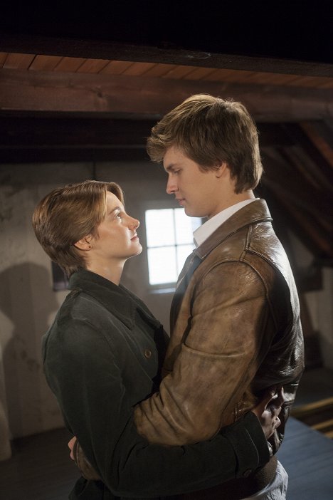 Shailene Woodley, Ansel Elgort - The Fault in Our Stars - Photos