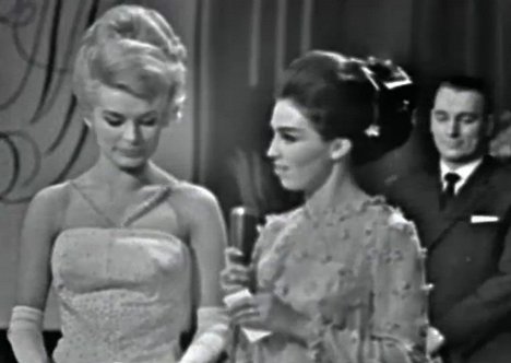 Riitta Kautiainen, Lenita Airisto - Miss Suomi 1964 - Filmfotók
