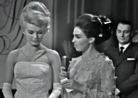 Riitta Kautiainen, Lenita Airisto - Miss Suomi 1964 - Do filme