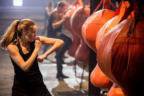 Shailene Woodley - Divergent - Outolintu - Kuvat elokuvasta