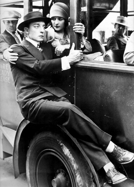 Buster Keaton, Marceline Day - The Cameraman - Photos