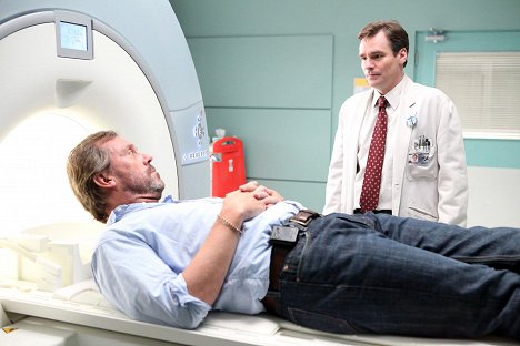 Hugh Laurie, Robert Sean Leonard - House M.D. - Transplant - Photos