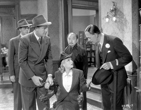 Grant Withers, Marjorie Reynolds, Boris Karloff - Mr. Wong in Chinatown - De la película