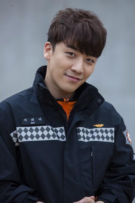 Seungri - Angel Eyes - Promo