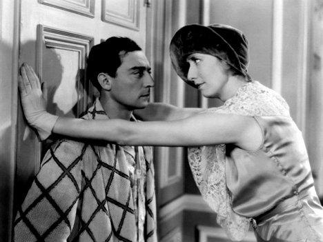 Buster Keaton, Charlotte Greenwood - Parlor, Bedroom and Bath - Do filme