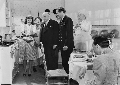 Barbara Stanwyck, Una O'Connor, Sydney Greenstreet, Dennis Morgan, S.Z. Sakall - Naisreportteri rakastuu - Kuvat elokuvasta