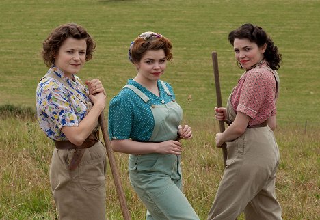 Becci Gemmell, Jo Woodcock, Summer Strallen - Land Girls - Promoción