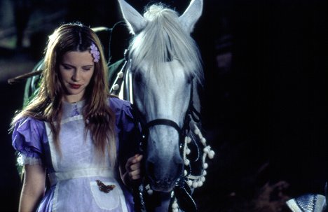 Kate Beckinsale - Alenka v krajine za zrkadlom - Z filmu