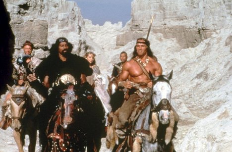 Tracey Walter, Wilt Chamberlain, Olivia d'Abo, Mako, Arnold Schwarzenegger - Conan, a barbár 2. - A pusztító - Filmfotók