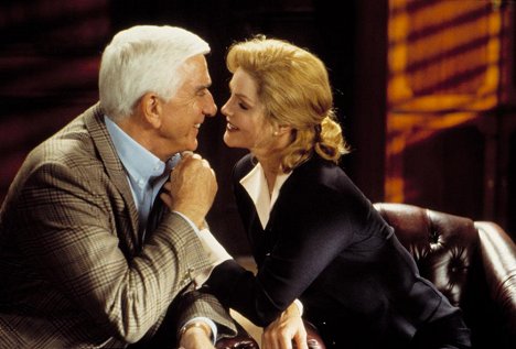 Leslie Nielsen, Priscilla Presley - The Naked Gun: From the Files of Police Squad! - Photos
