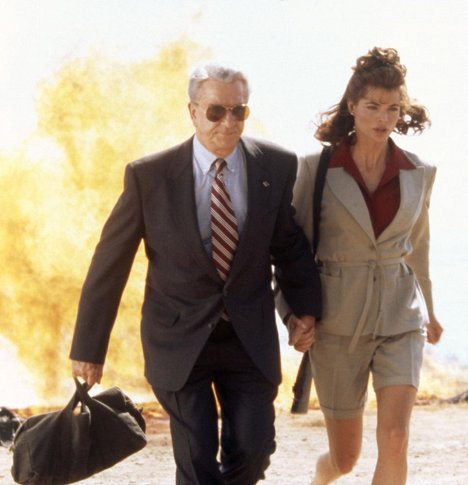 Leslie Nielsen, Stephanie Romanov - Agent WC 40 - Z filmu