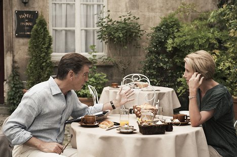 Pierce Brosnan, Emma Thompson - Manželská rána - Z filmu