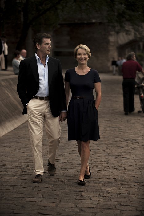 Pierce Brosnan, Emma Thompson - Manželská rána - Z filmu