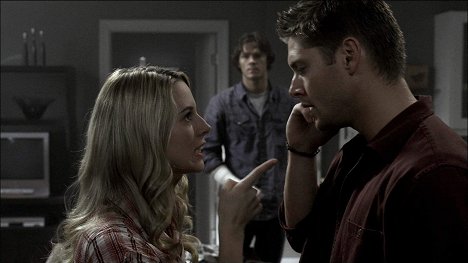 Alona Tal, Jensen Ackles - Supernatural - Mörderburg - Filmfotos