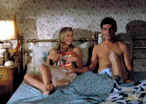 Jessica Lange, Richard Benjamin - How to Beat the High Co$t of Living - Photos