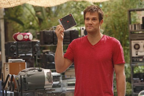 Geoff Stults - The Finder - Bullets - Photos