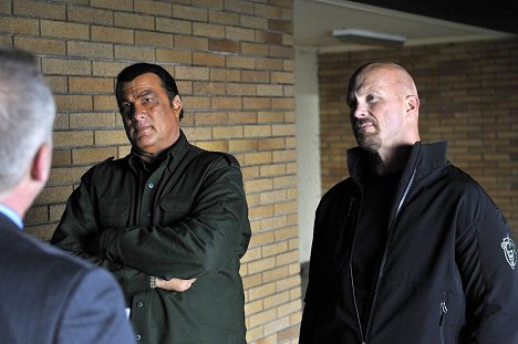 Steven Seagal, Steve Austin - Szigorított őrizet - Filmfotók