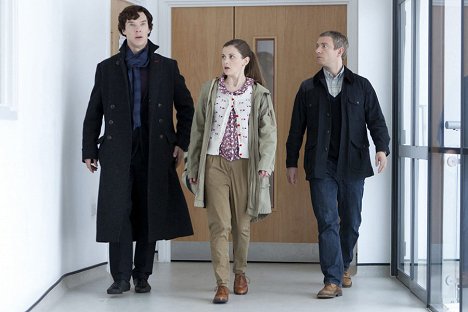 Benedict Cumberbatch, Louise Brealey, Martin Freeman - Sherlock - The Reichenbach Fall - Photos