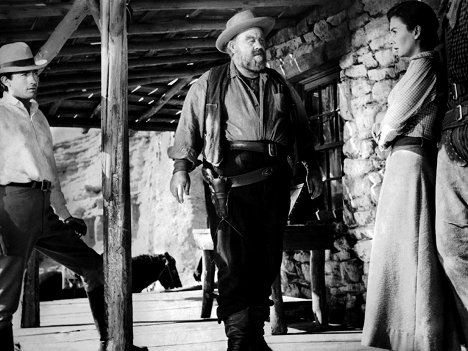 Gregory Peck, Burl Ives, Jean Simmons - The Big Country - Photos